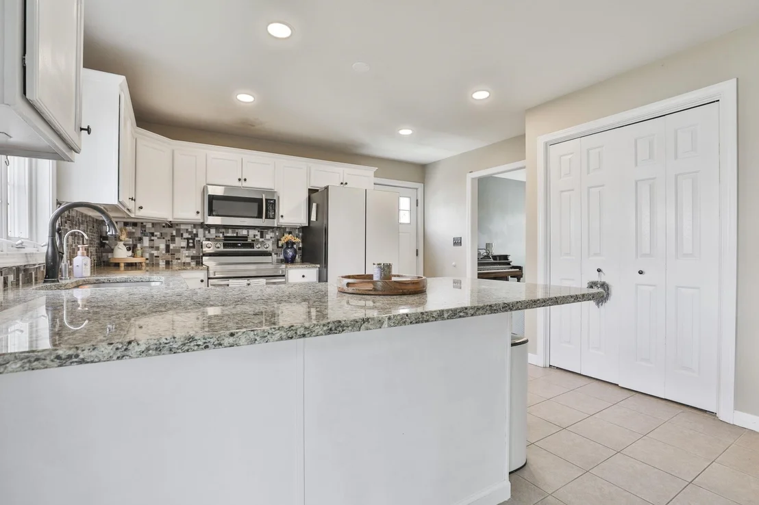 Photo of 5 Acton