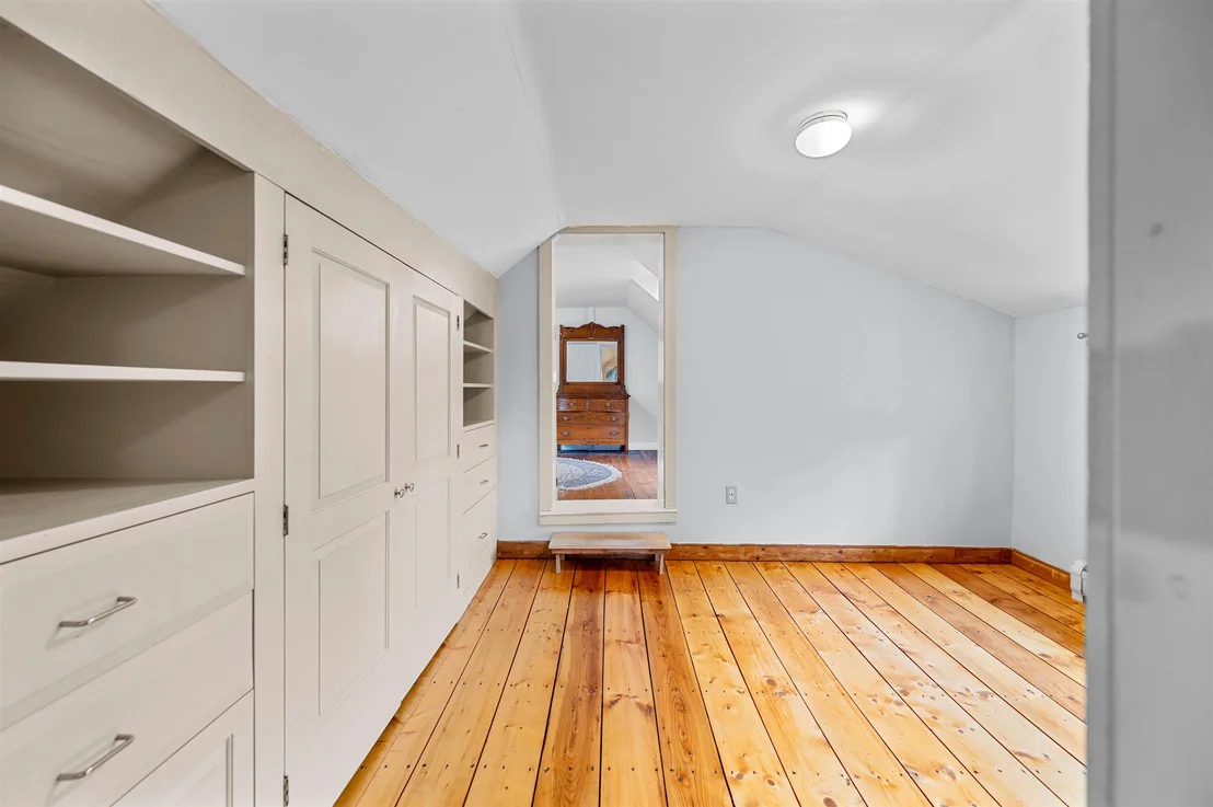 Photo of 520 Collar Hill