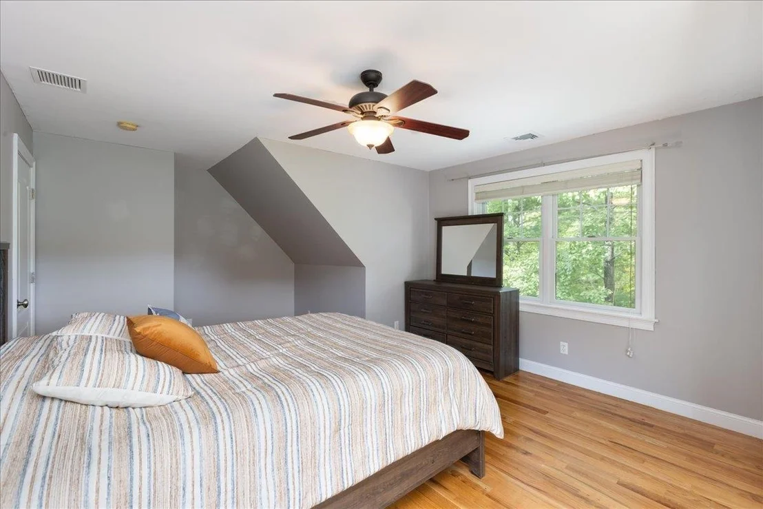 Photo of 137 Garland