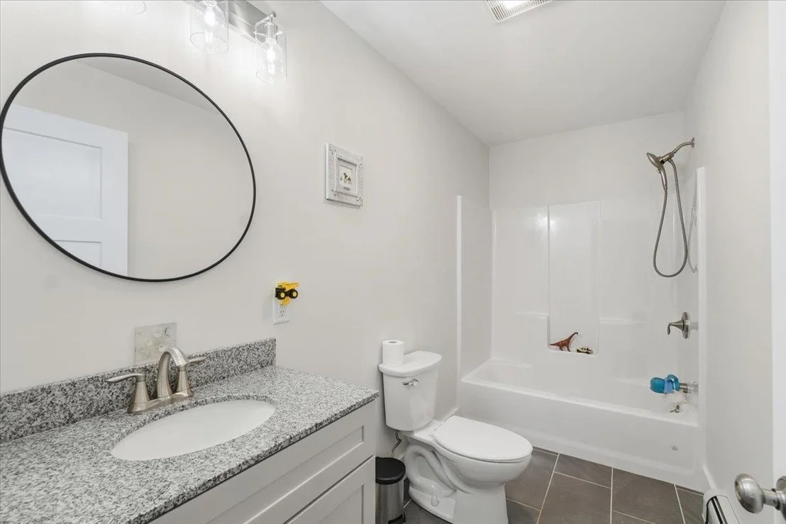 Photo of 1074 Williamson