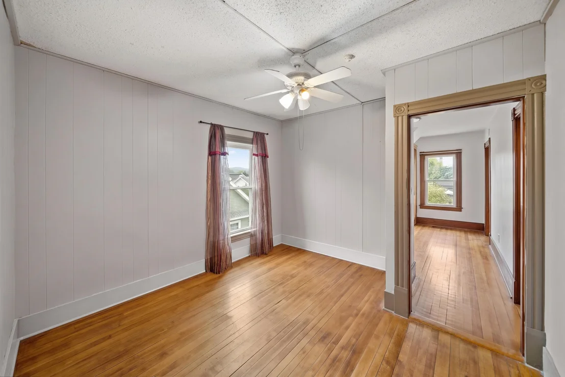 Photo of 83 Spring