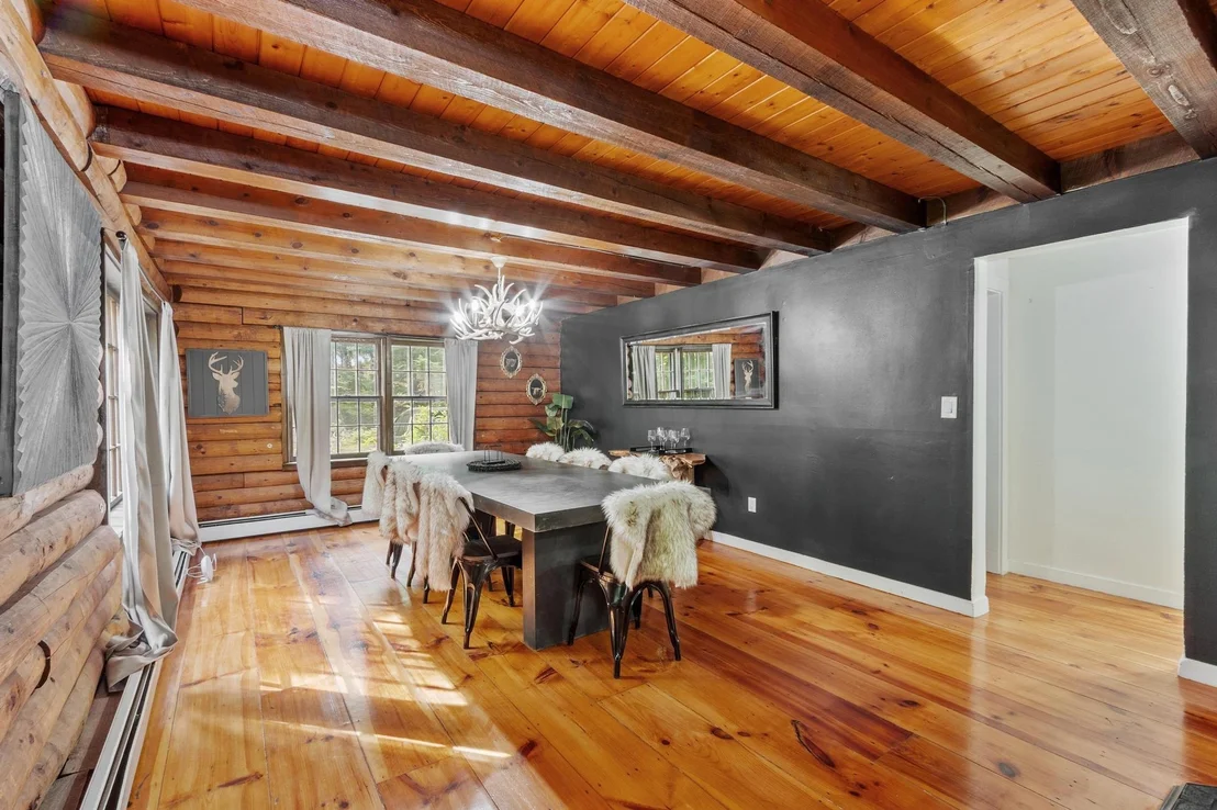 Photo of 77 Whitehouse