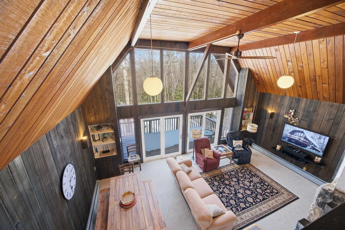 Photo of 70 Spring Hill