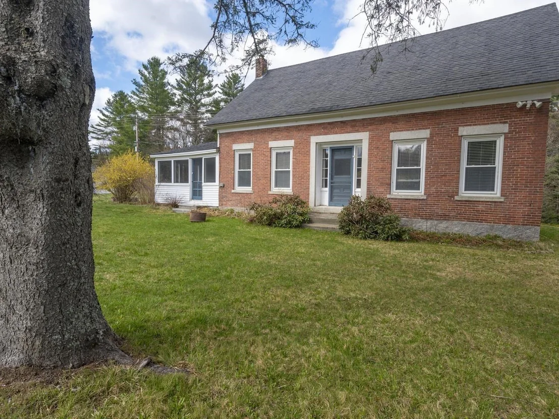 Photo of 4614 Brook