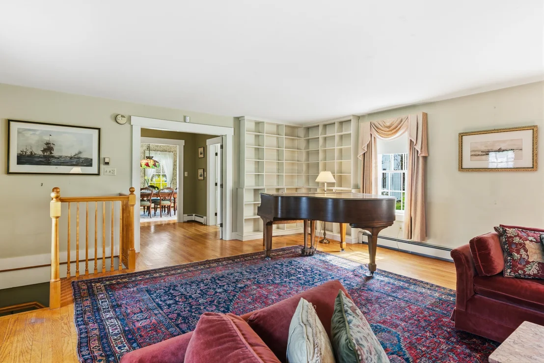 Photo of 567 Main