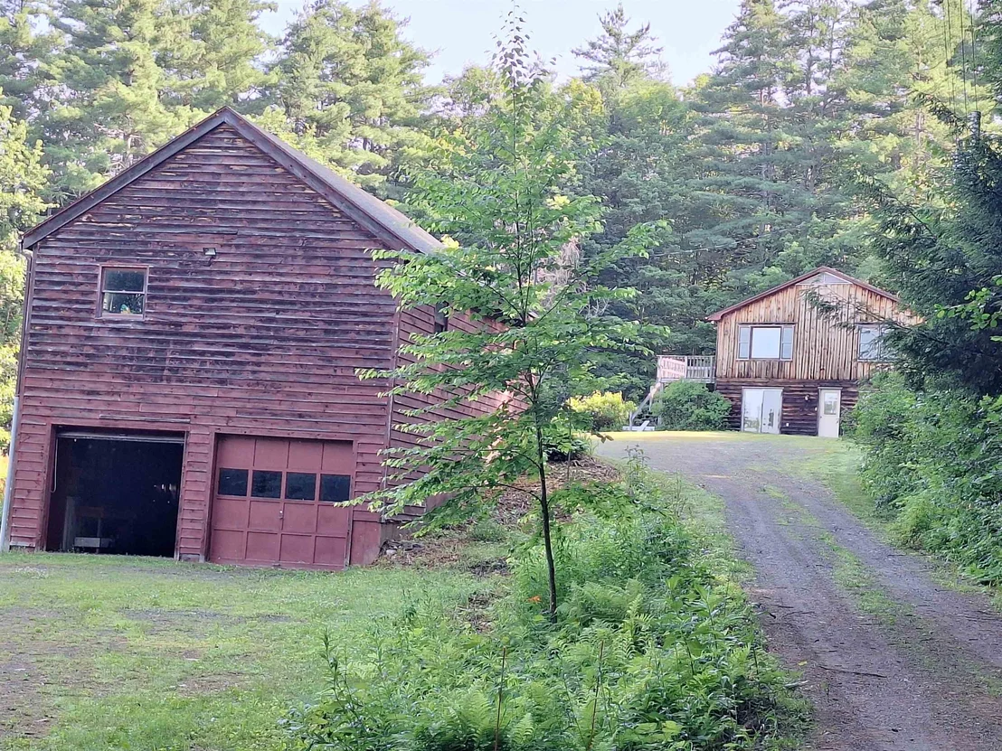 Photo of 521 County