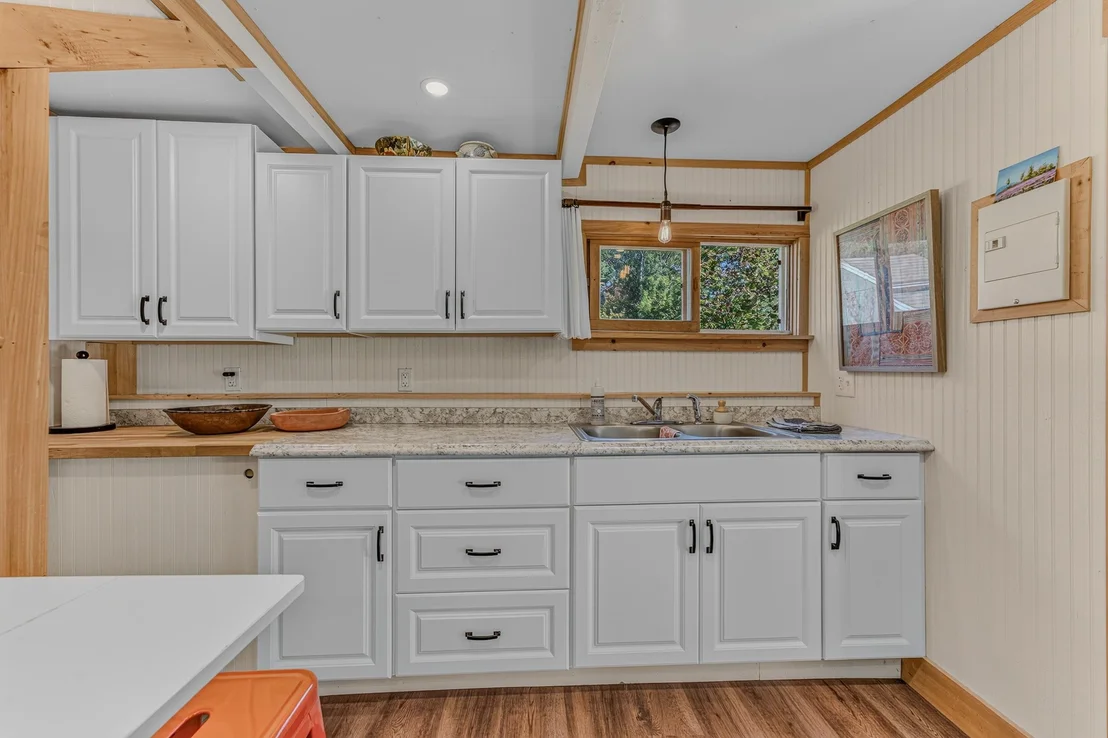 Photo of 70 Ledge