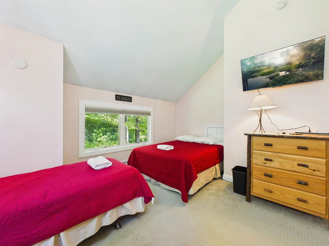 Photo of Unit UNITD at 300 Trailside