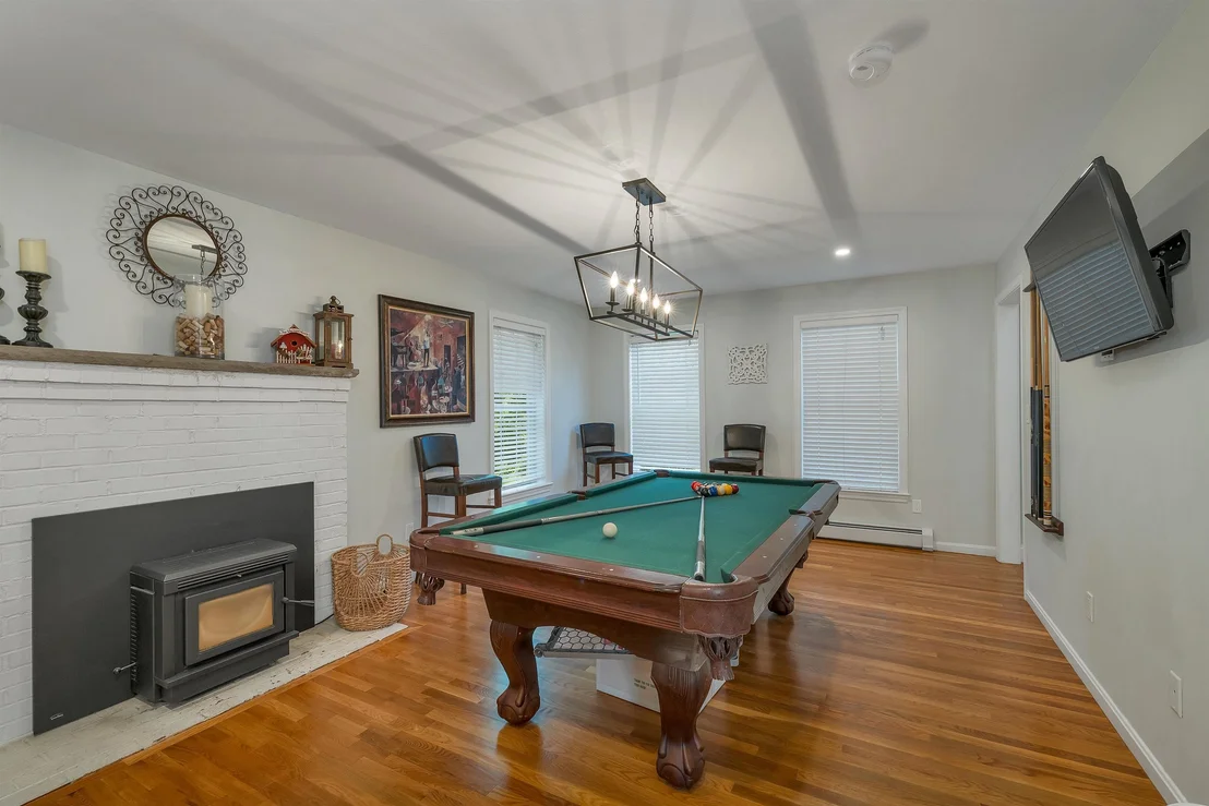 Photo of 12 Longmeadow
