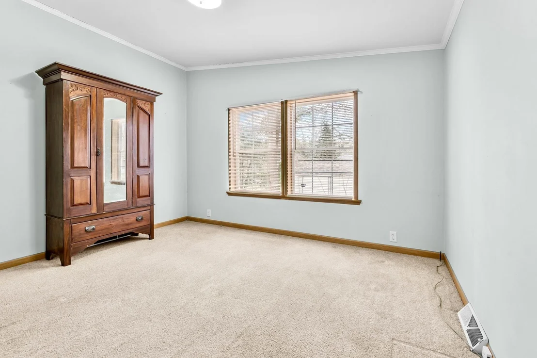 Photo of 166 Eagle