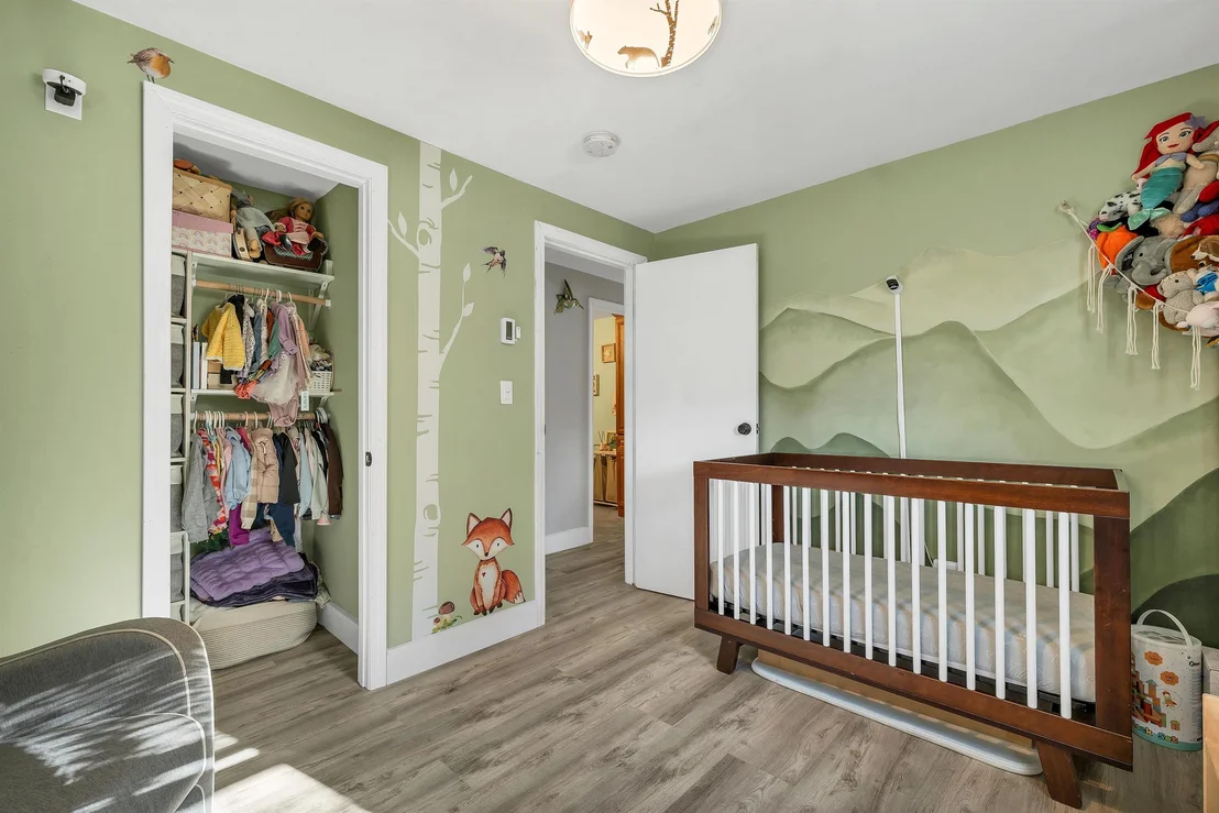 Photo of 6 Emerson