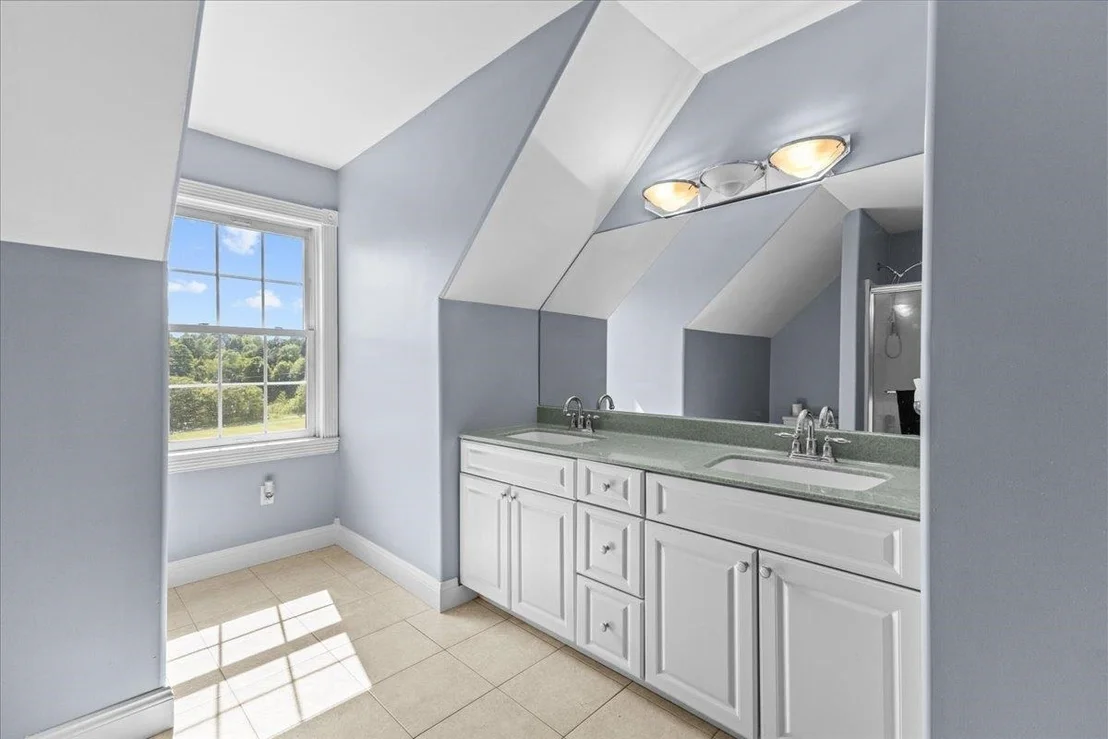 Photo of 413 Hibbard