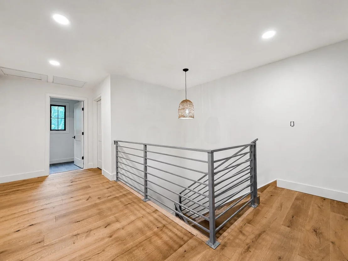 Photo of 47 West
