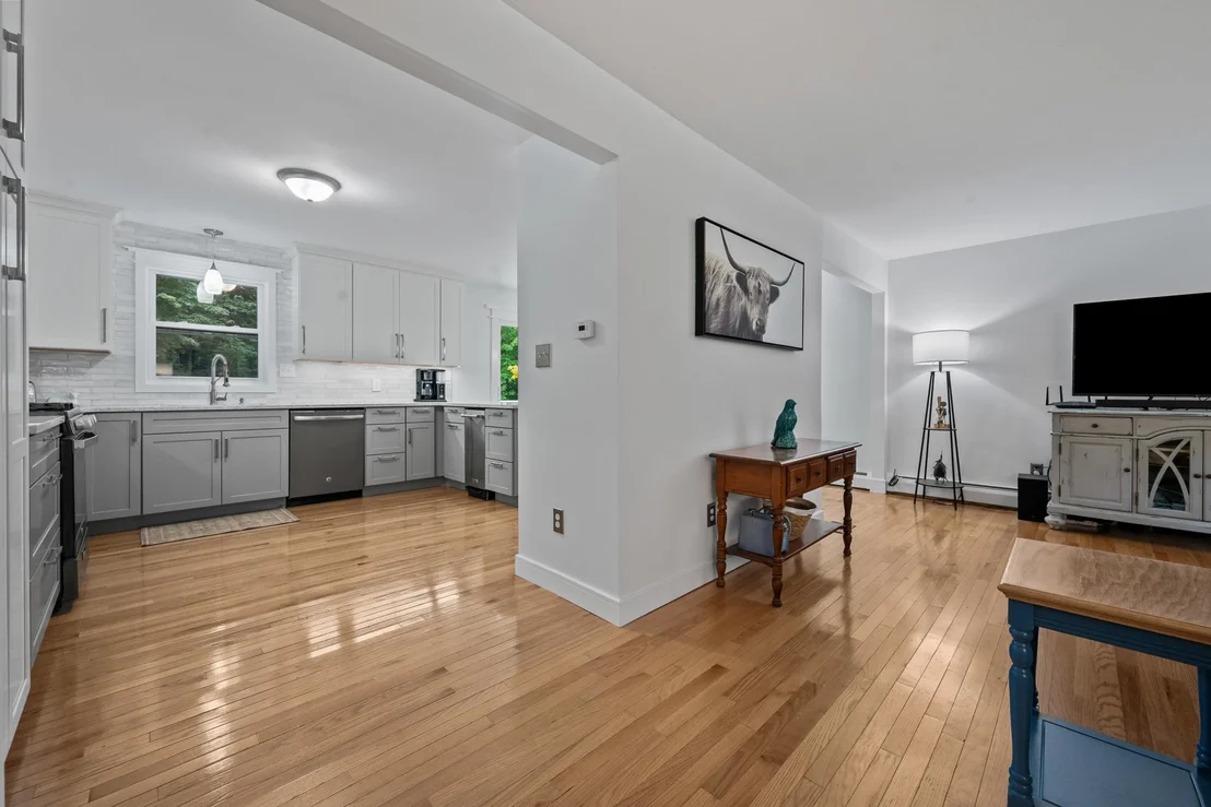 Photo of 42 Crestwood