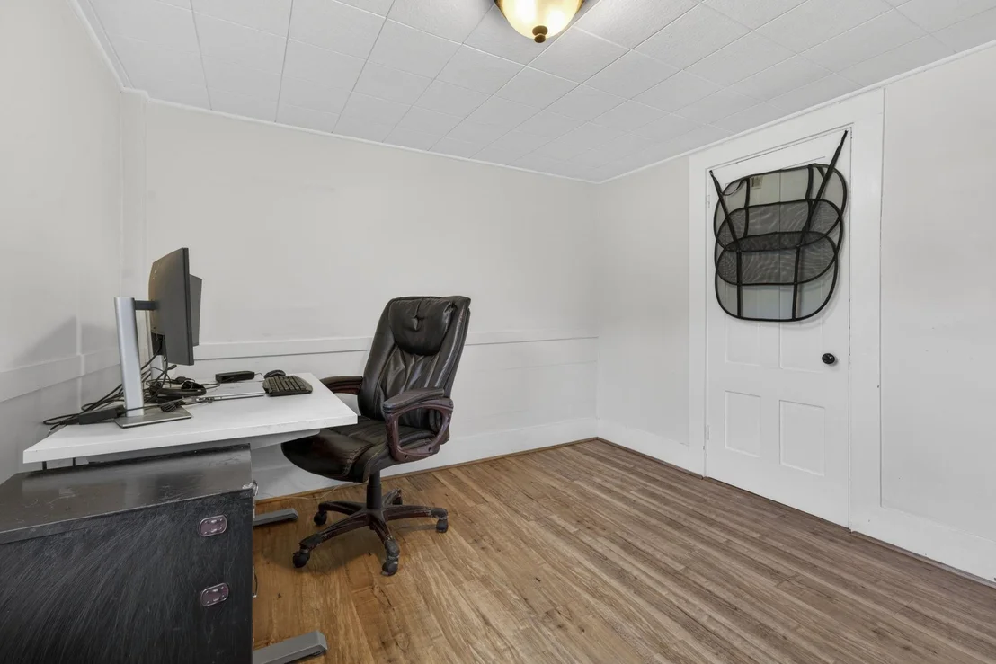 Photo of 5 Pine Valley