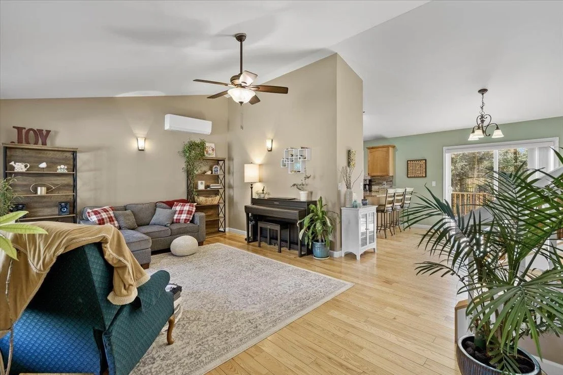 Photo of 237 Hillside