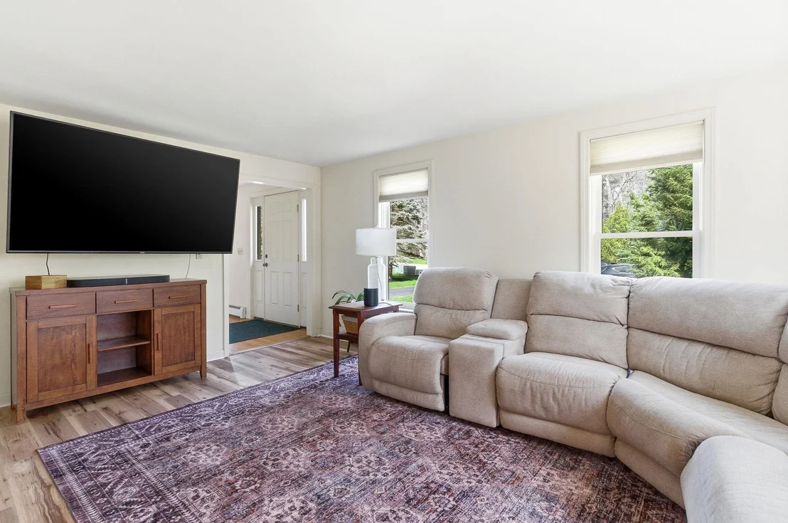 Photo of 25 Buttonwood