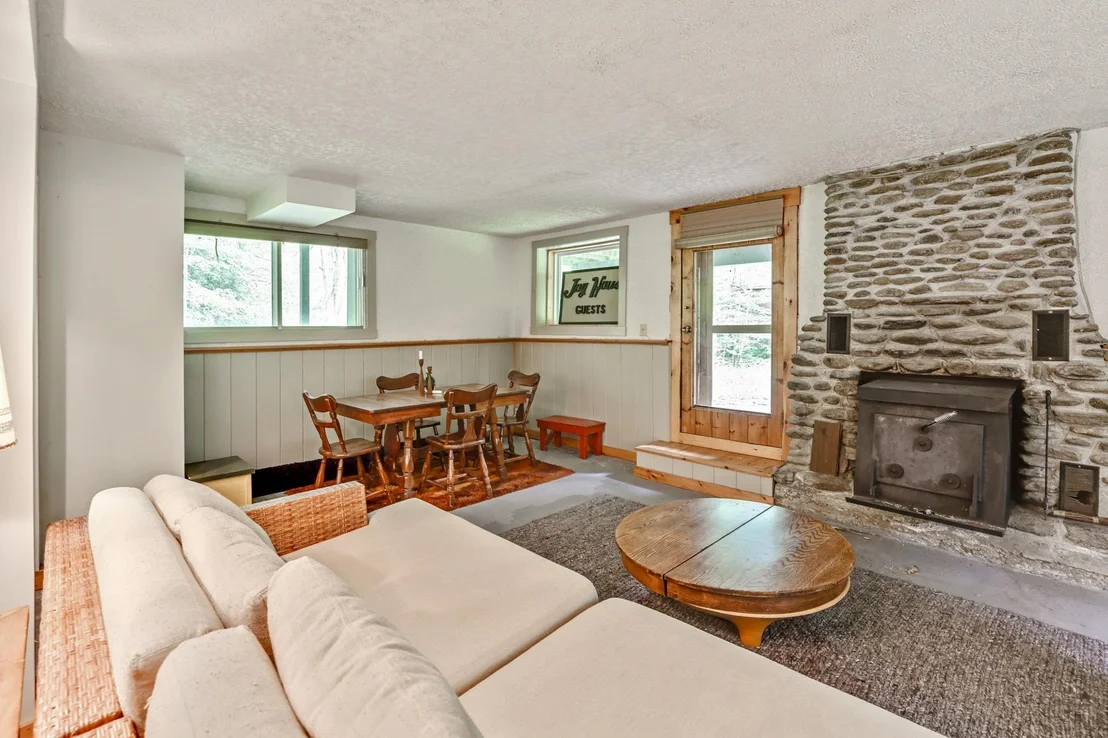 Photo of 57 Pine