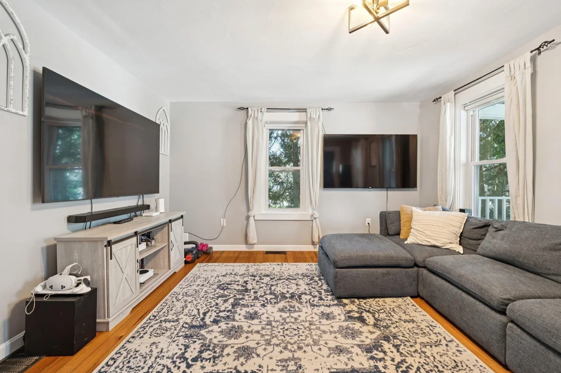 Photo of 207 Maple