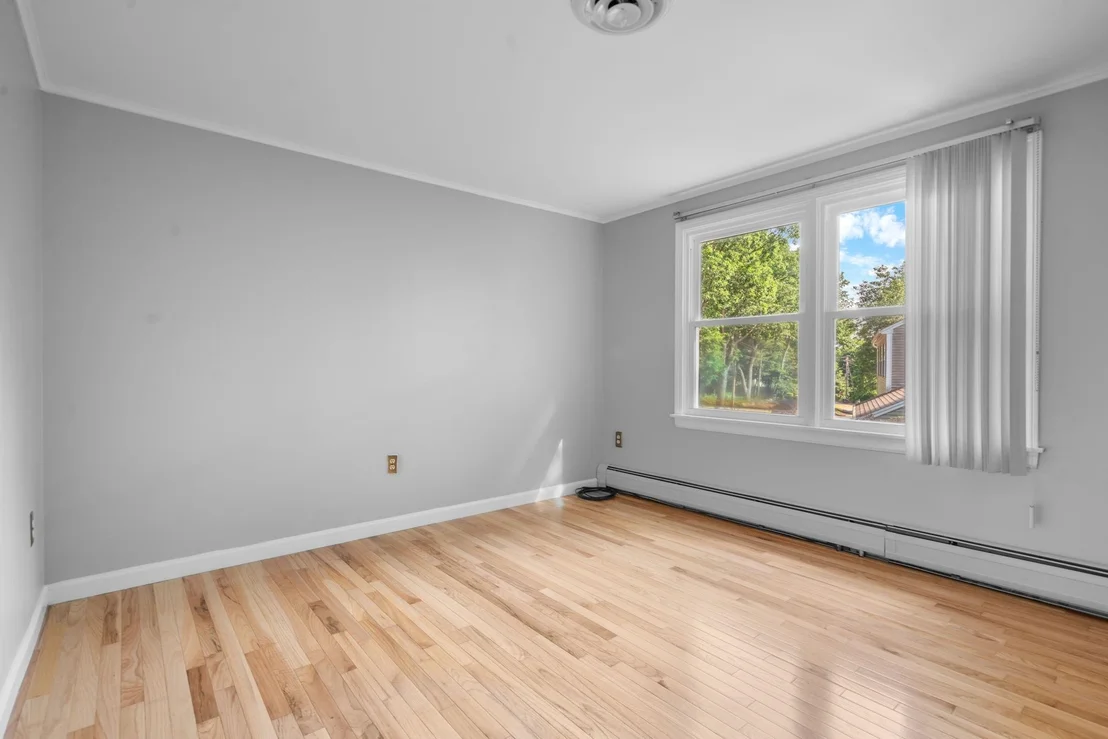 Photo of 23 Middle Dunstable