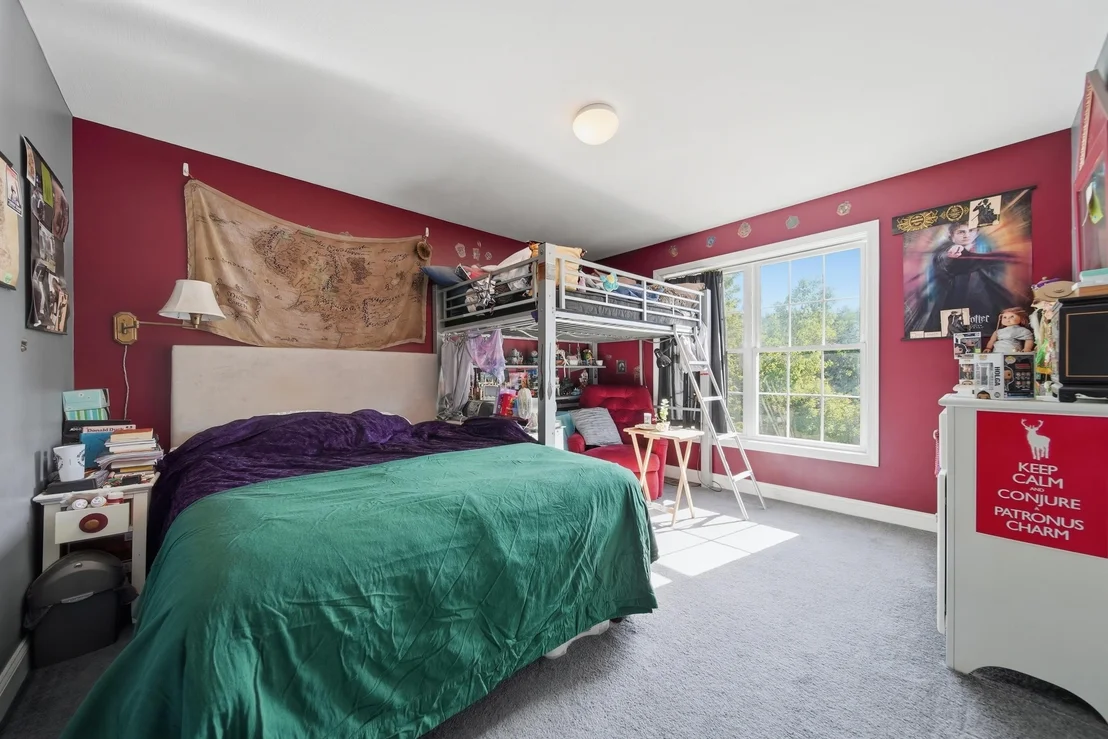Photo of 22 Longview