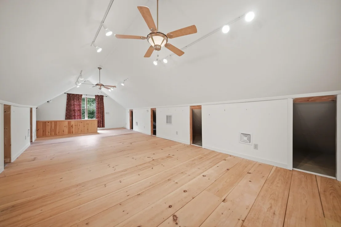 Photo of 60 Old Deerfield