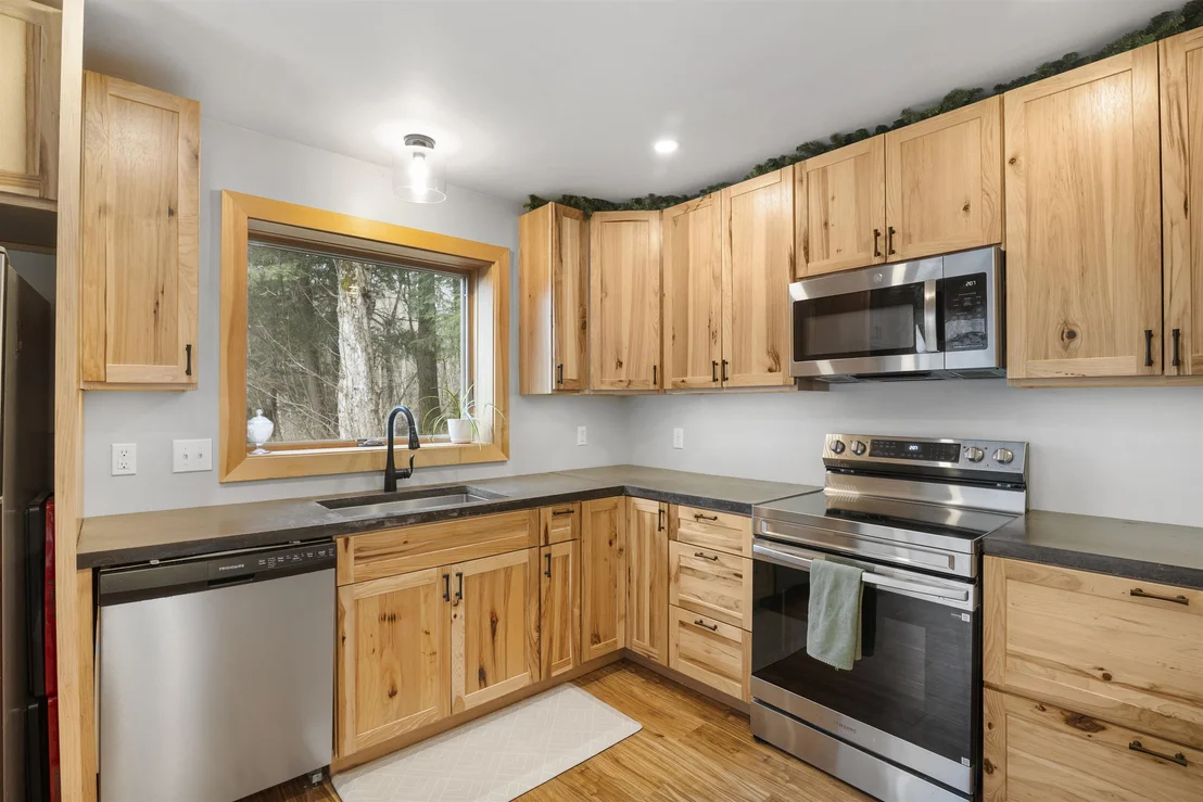 Photo of 371 Maplewood