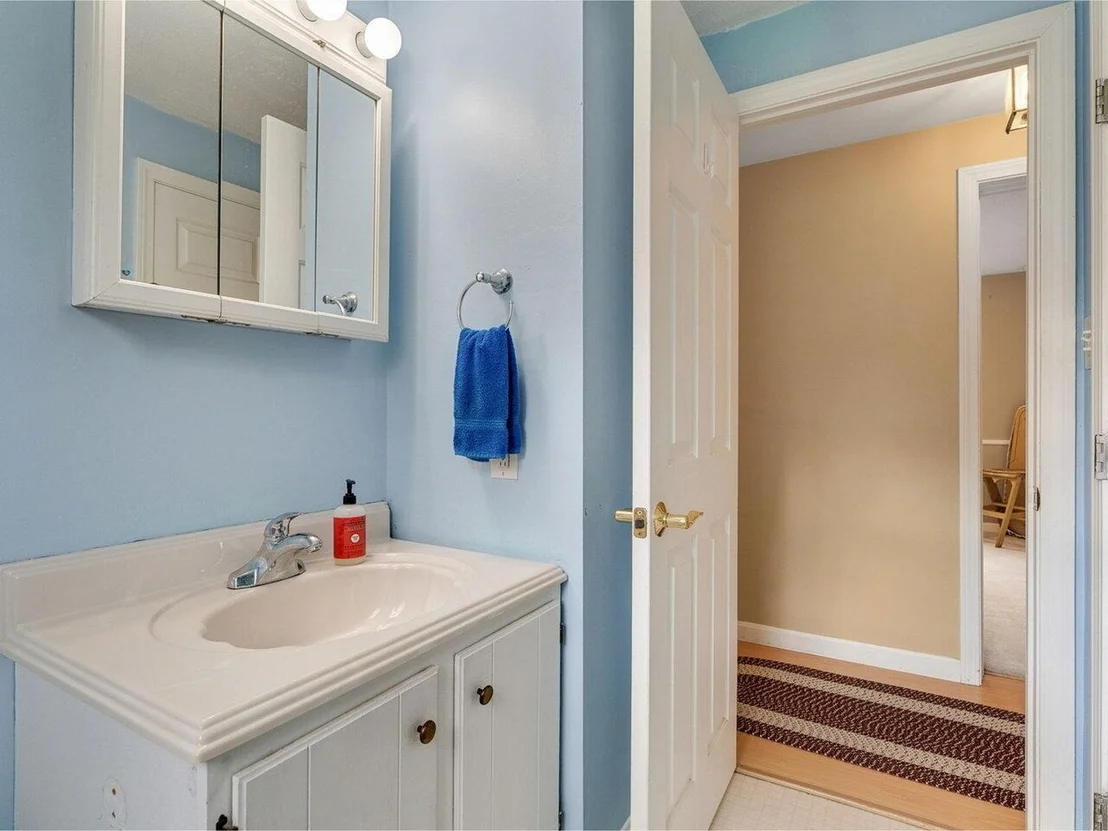 Photo of 771 Robinson