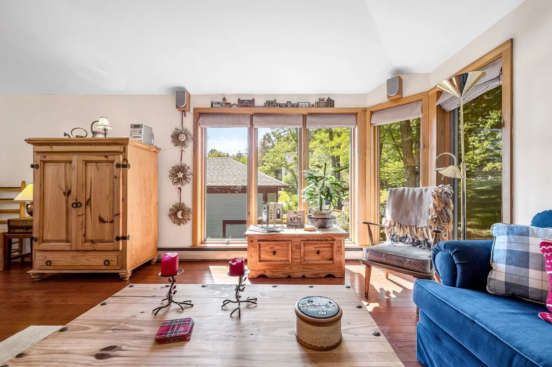 Photo of 33 Carinthia