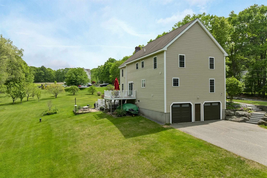 Photo of 537 Pingree Hill