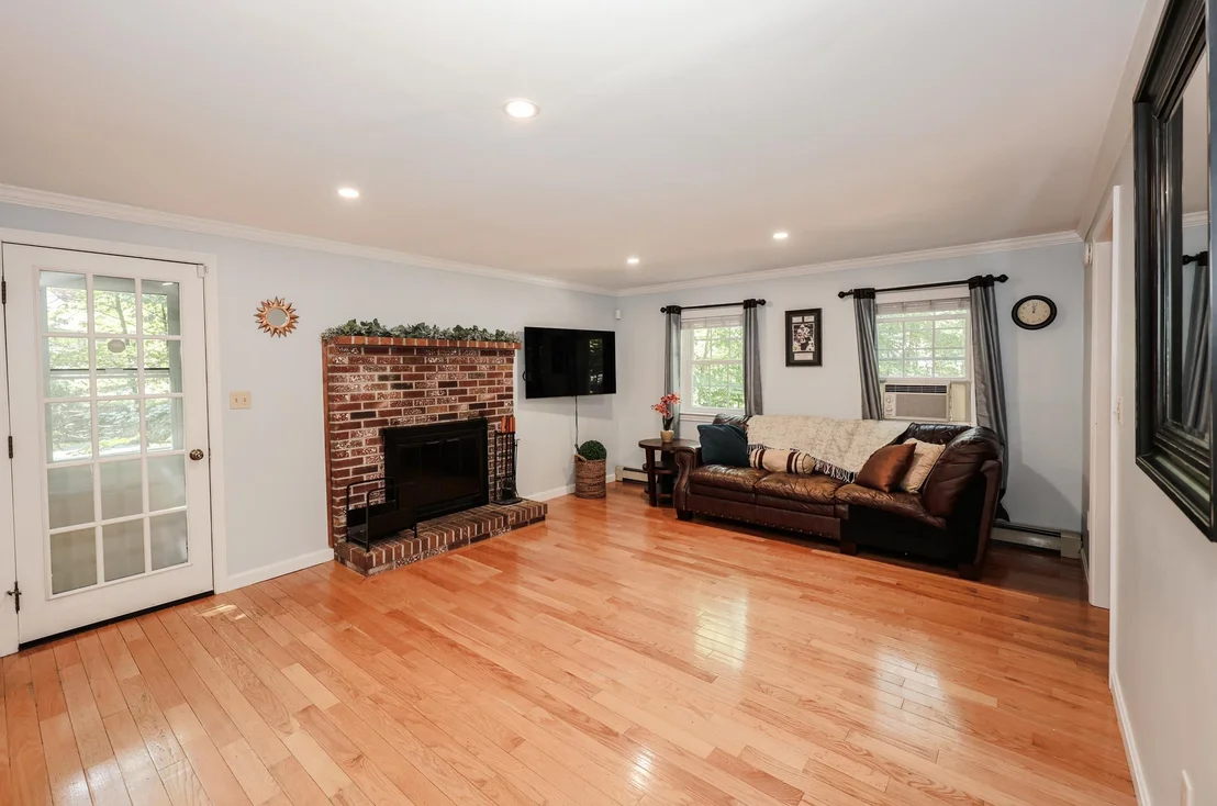 Photo of 34 Olde Lantern