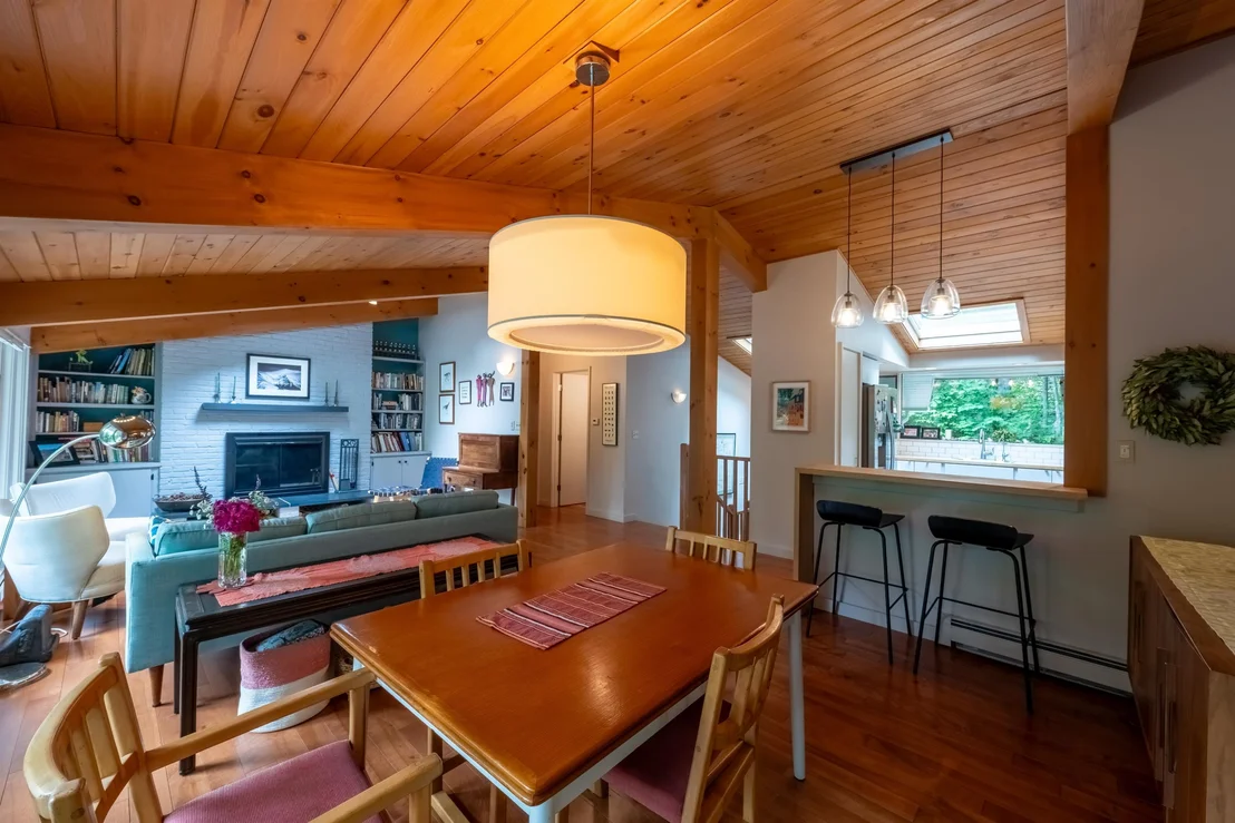 Photo of 477 Morgan