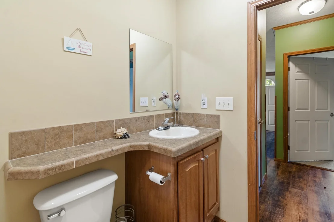 Photo of 1700 Highgate