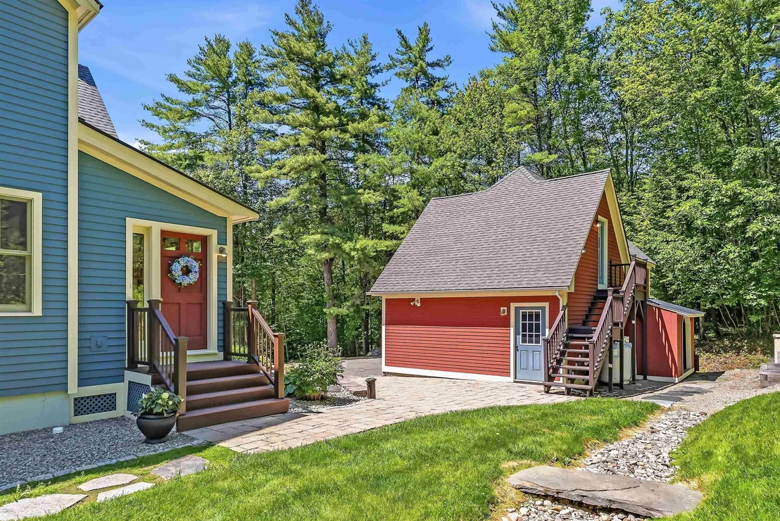 Photo of 1087 County