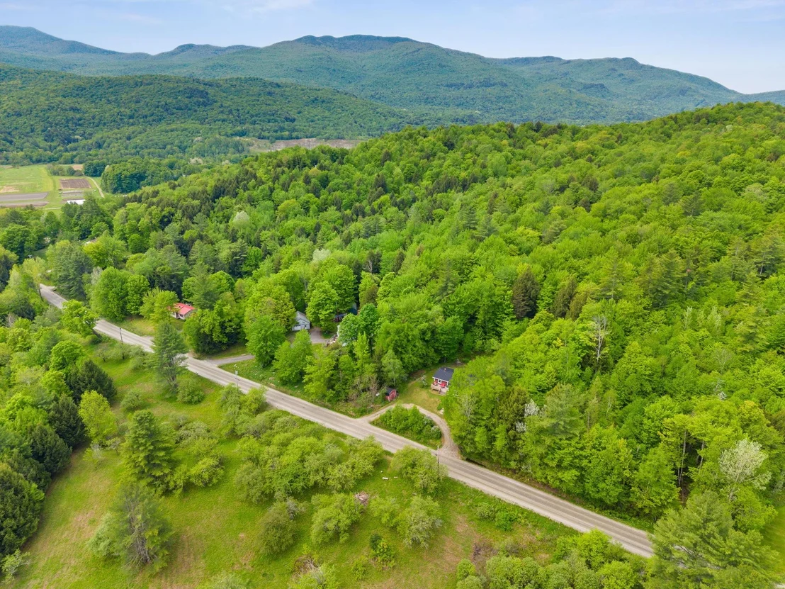 Photo of 387 Foote Brook