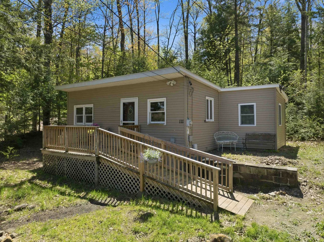 Photo of 111 Fox
