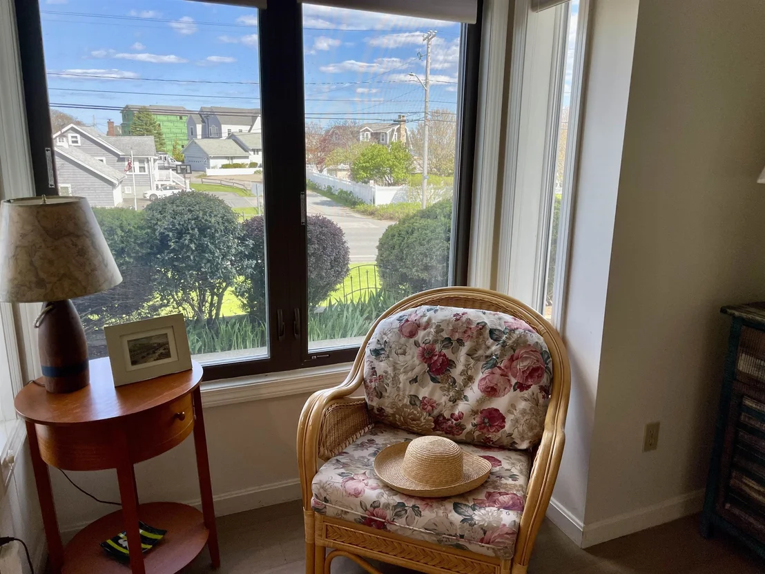 Photo of Unit UNIT1 at 975 Ocean