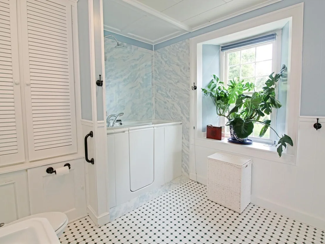 Photo of 383 St. Albans