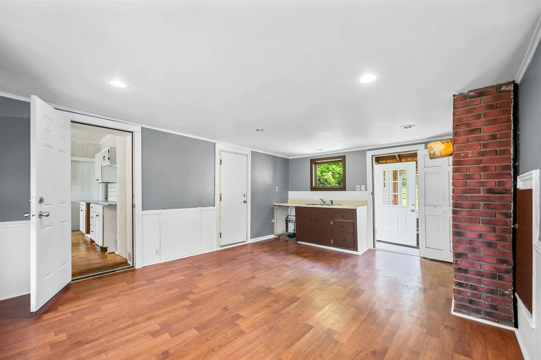 Photo of 108 High