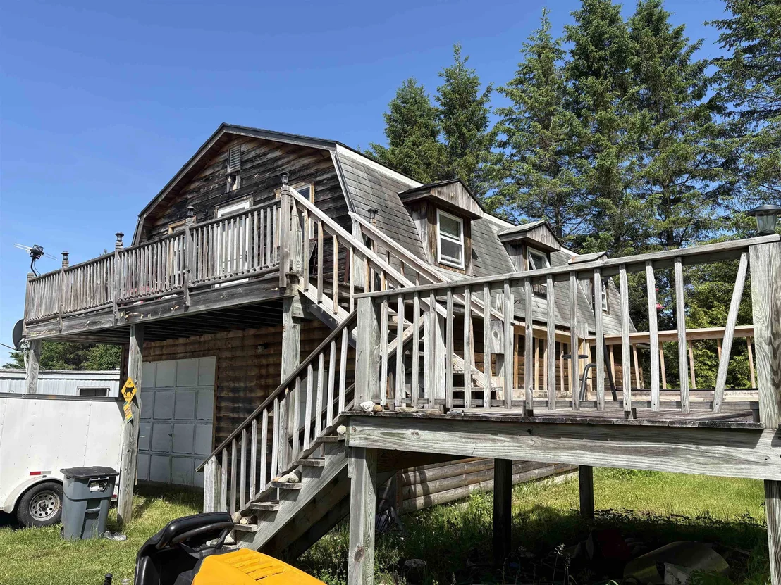Photo of 150 Willoughby Lake