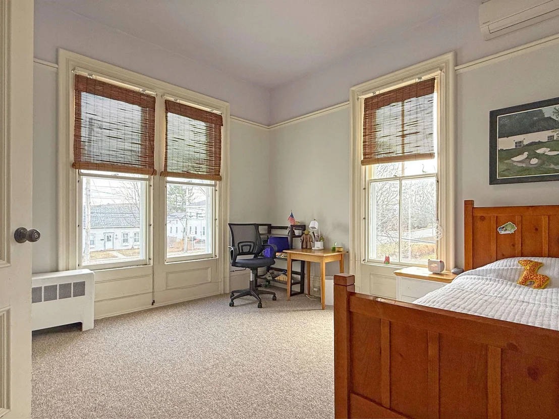 Photo of 72 Main