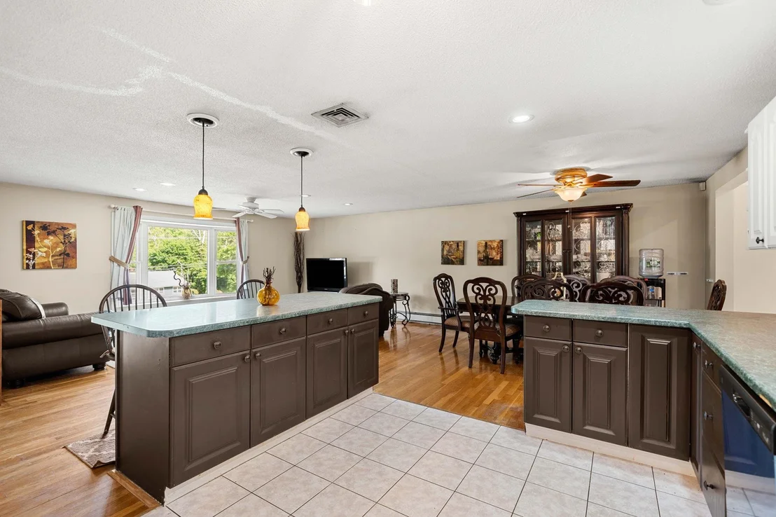 Photo of 240 Hampstead