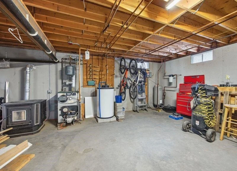 Photo of 692 Old Walpole