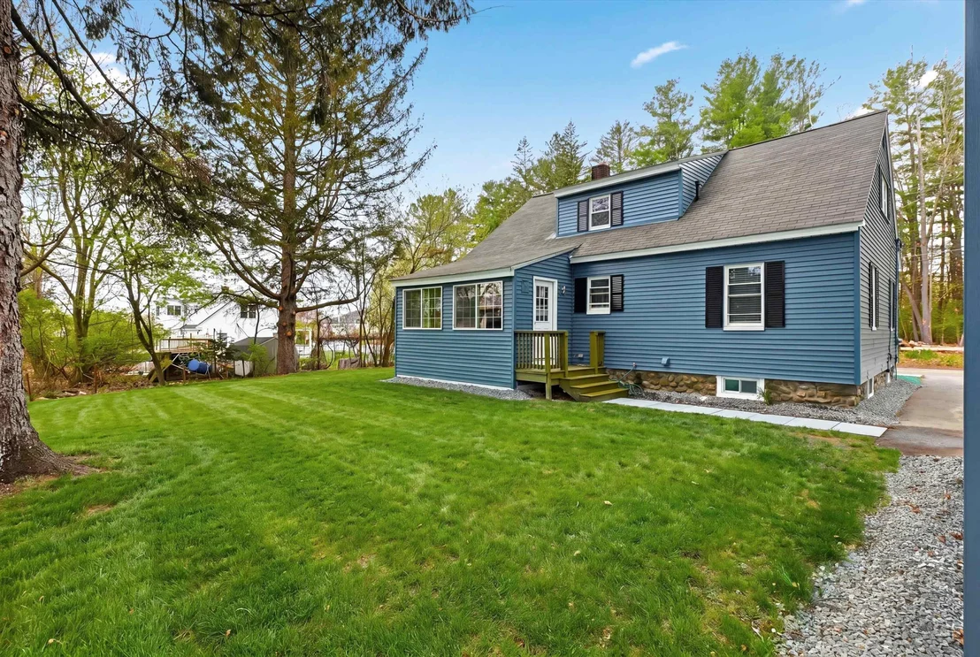 Photo of 293 Lawrence