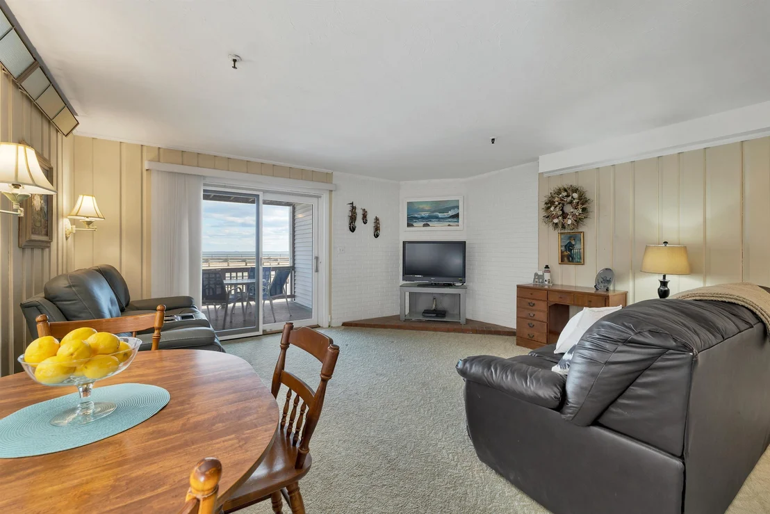 Photo of Unit N1 at 421 Ocean