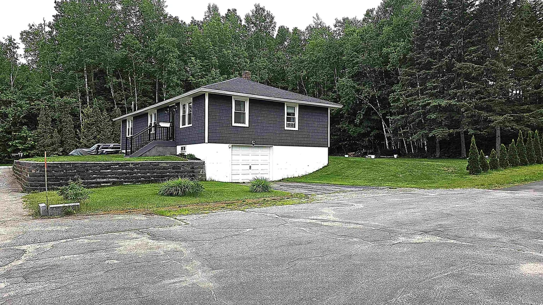 Photo of 11 Charron