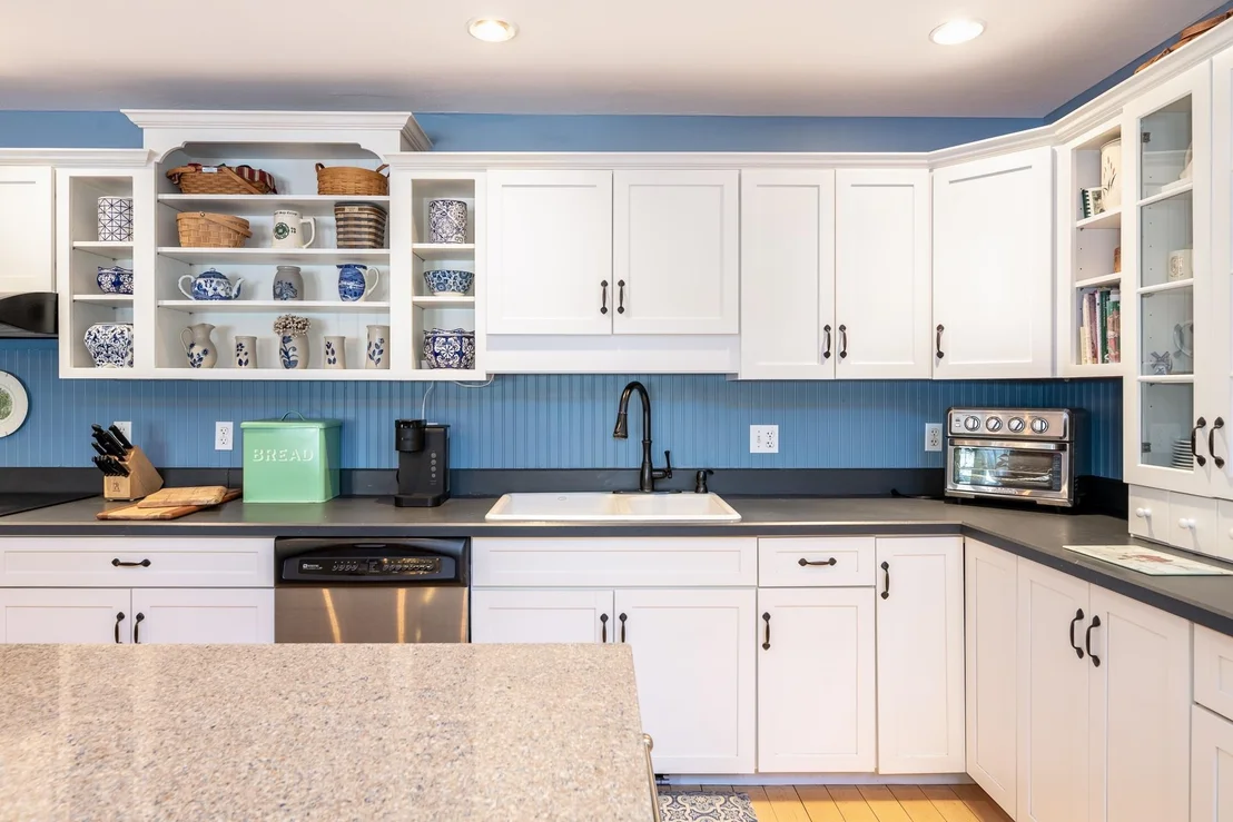 Photo of 8 Oak Knoll