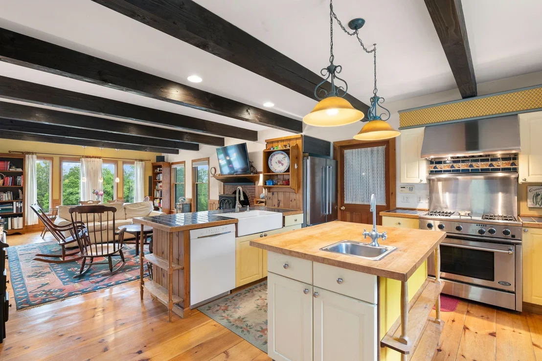 Photo of 104 Juniper Ridge