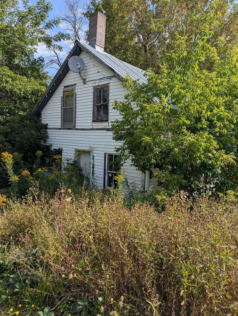 Photo of 4789 Lake