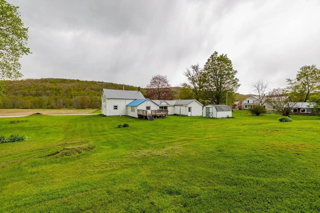Photo of 1384 Route 153